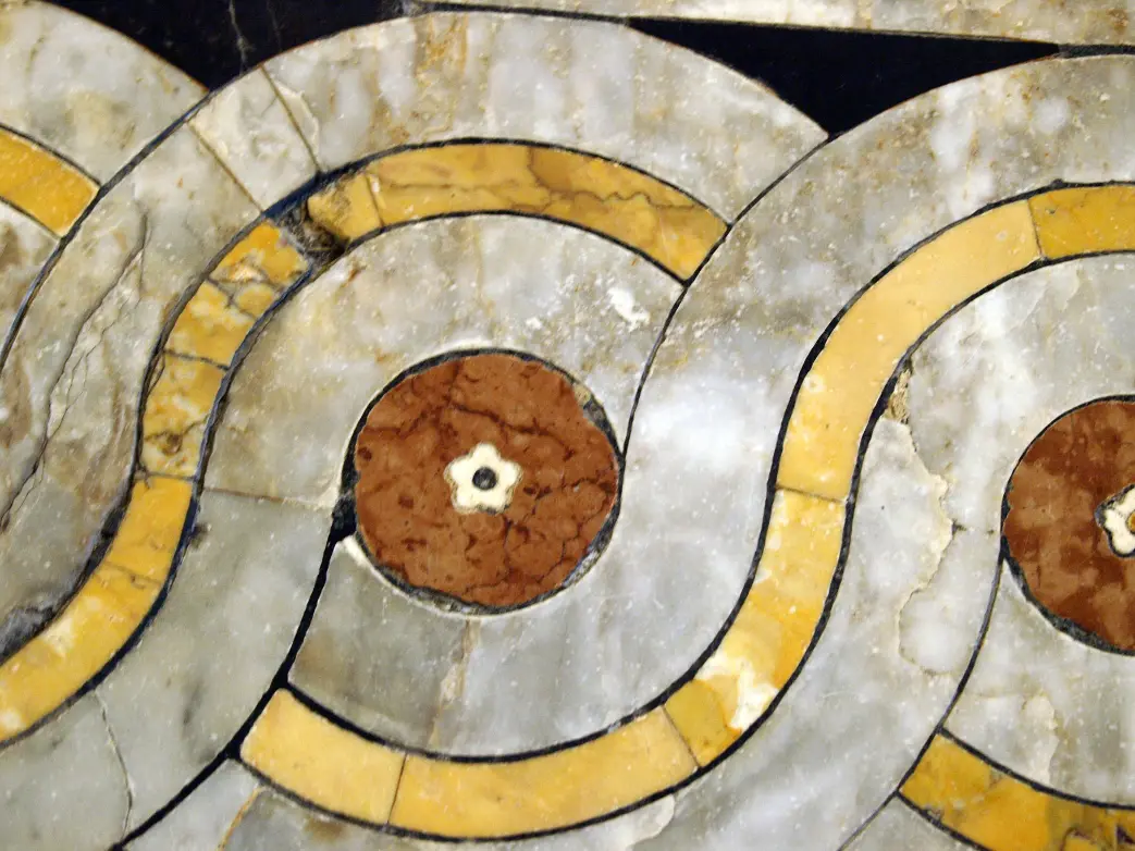 You are currently viewing What Problems Can Professional Marble Floor Polishing Actually Fix?